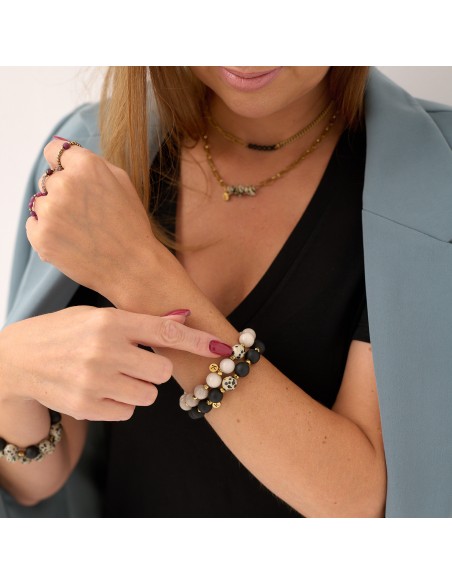 Bracelet made of dalmatian stone with one onyx - 3